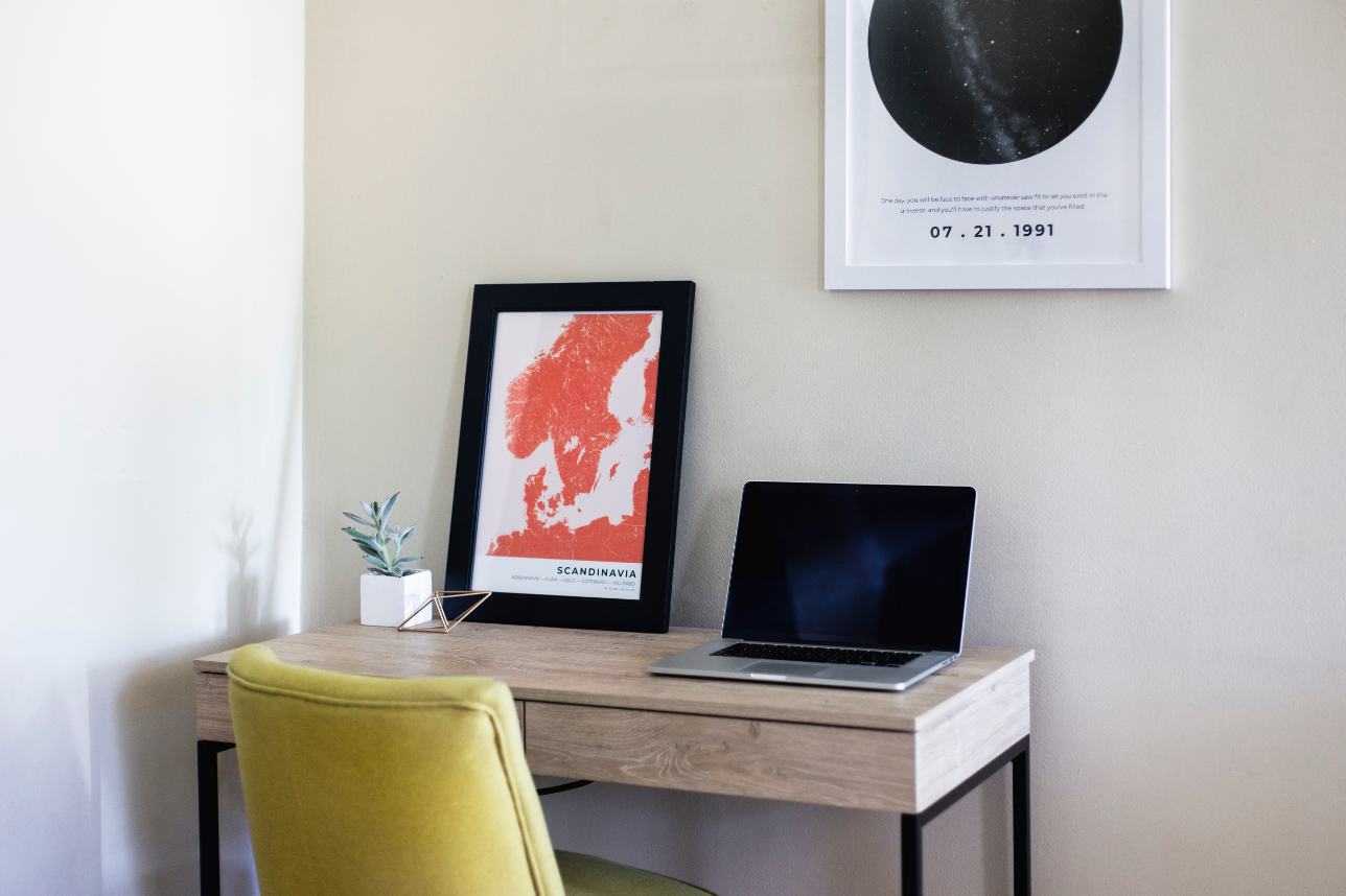 30 Office Desk Décor Ideas to Elevate Your Home Workspace